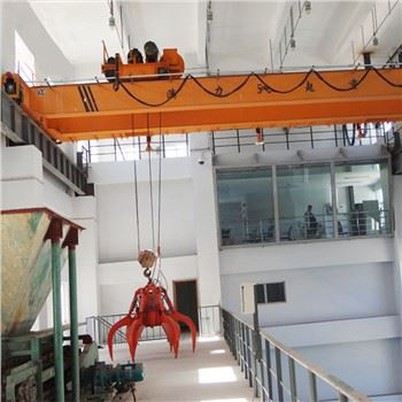 เครนเหนือศีรษะแบบฝาพับ